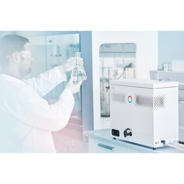 Image_INS_Lauda_Stills_02.jpg Image_INS_Lauda_Stills_02.jpg